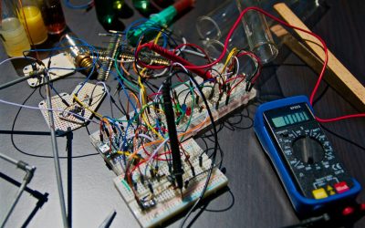 photo-1517420704952-d9f39e95b43e